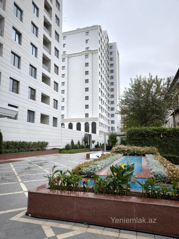 Satılır 2 otaqlı yeni tikili 74 m²