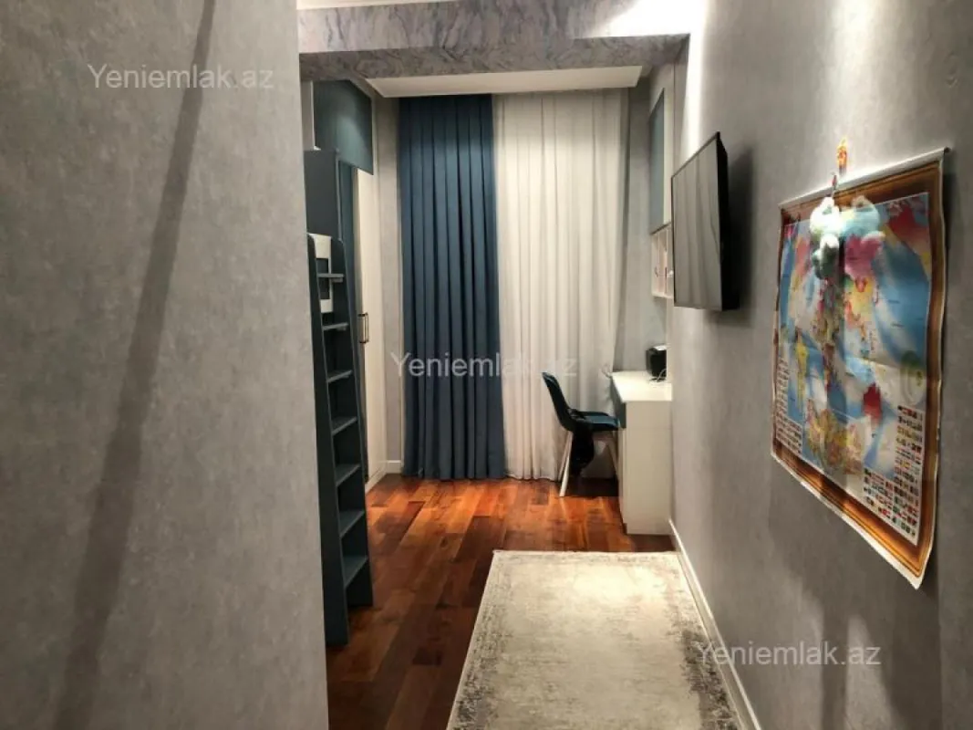 Satılır 3 otaqlı yeni tikili 125 m²