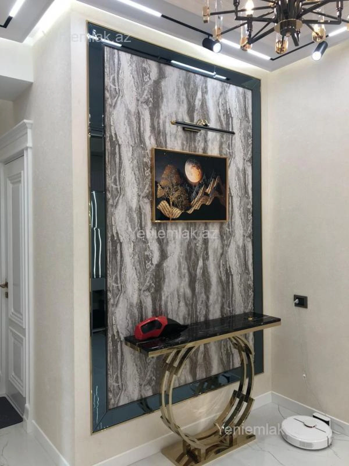 Satılır 3 otaqlı yeni tikili 125 m²