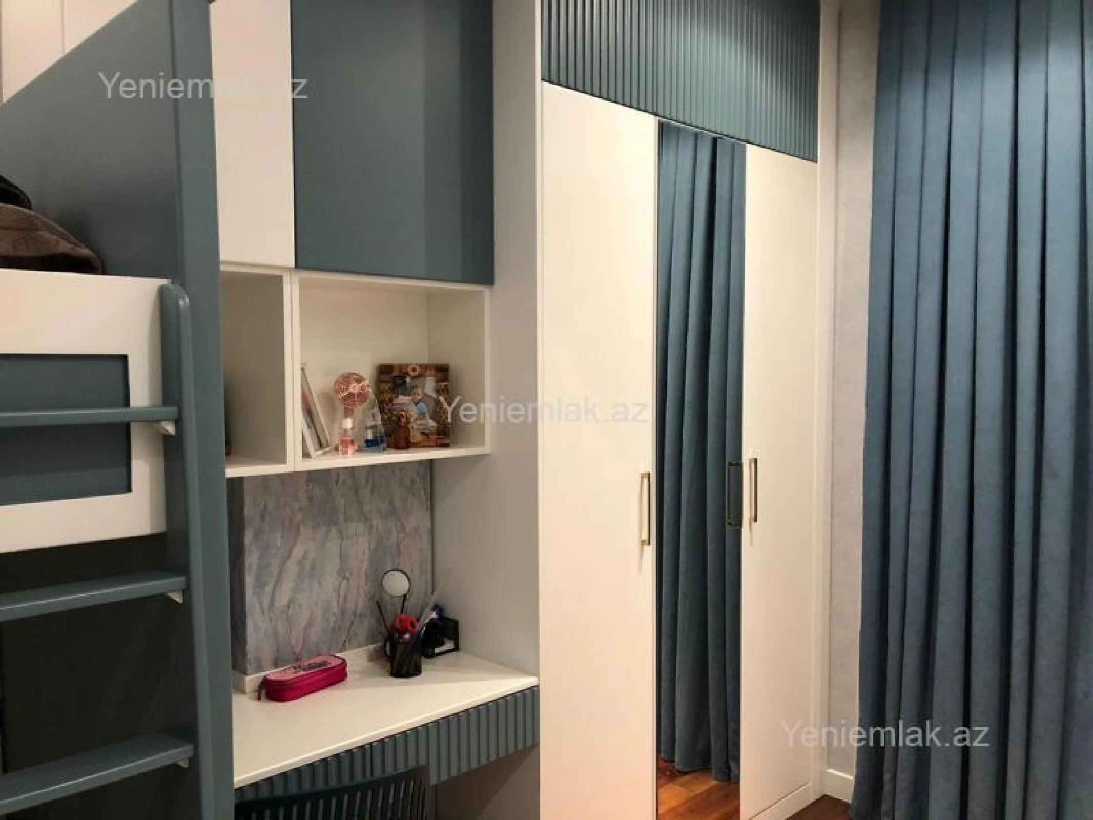 Satılır 3 otaqlı yeni tikili 125 m²