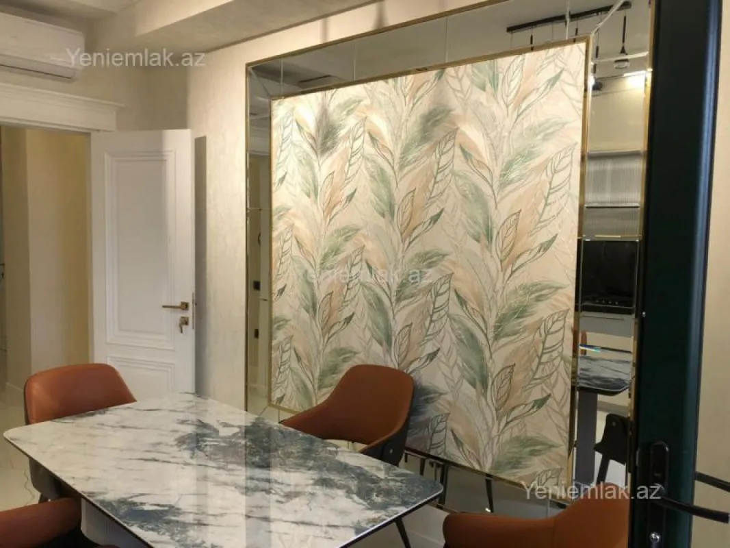 Satılır 3 otaqlı yeni tikili 125 m²