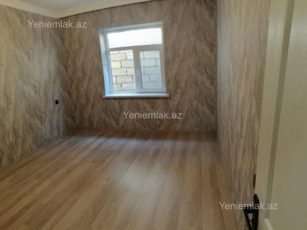 Satılır 6 otaqlı həyət evi 240 m²