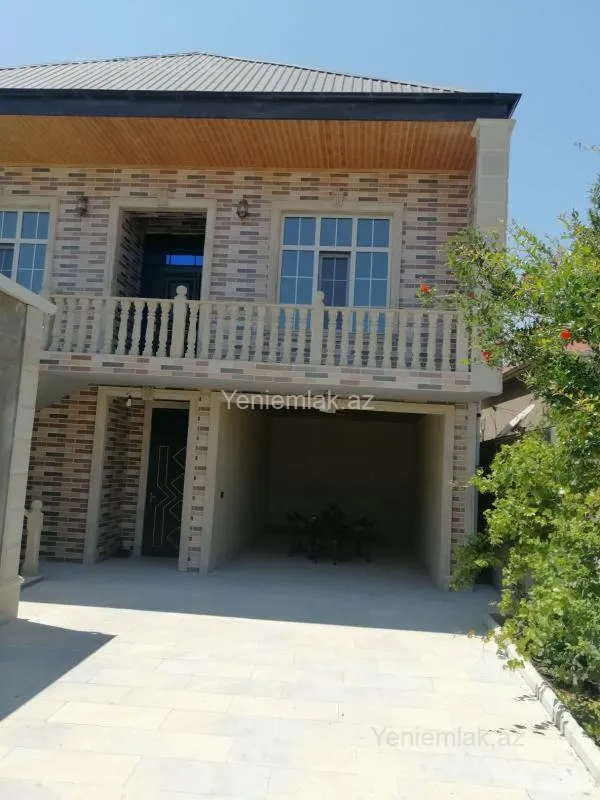 Satılır 6 otaqlı həyət evi 240 m²