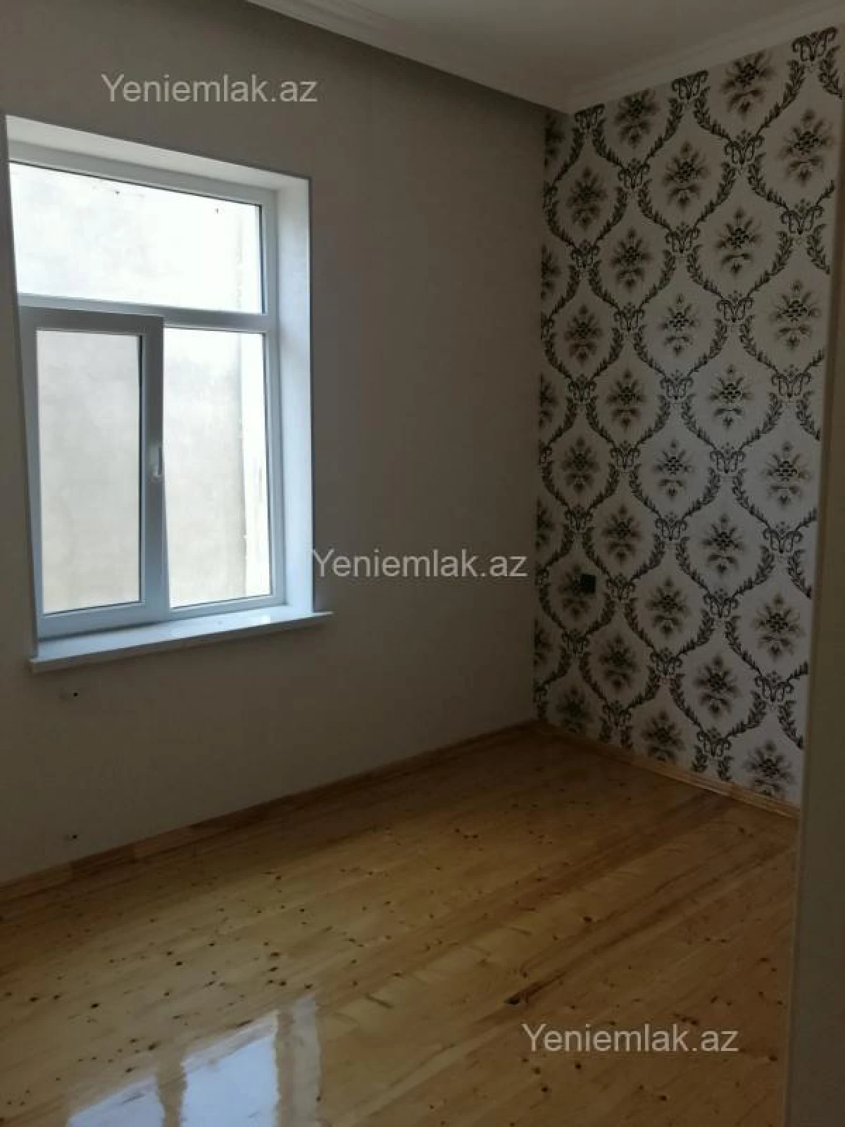 Satılır 6 otaqlı həyət evi 240 m²