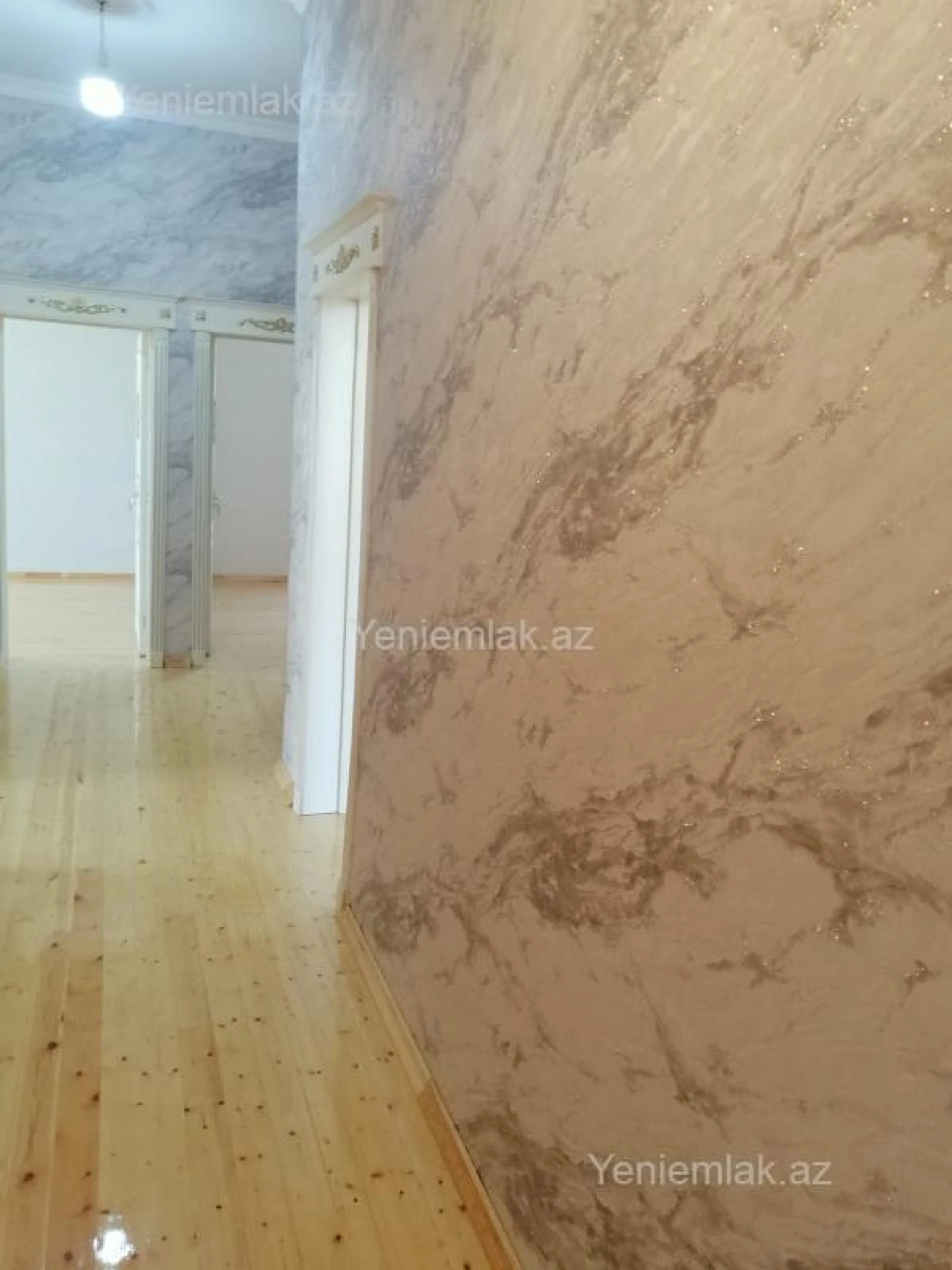 Satılır 6 otaqlı həyət evi 240 m²