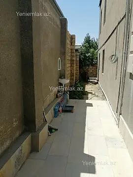 Satılır 6 otaqlı həyət evi 240 m²
