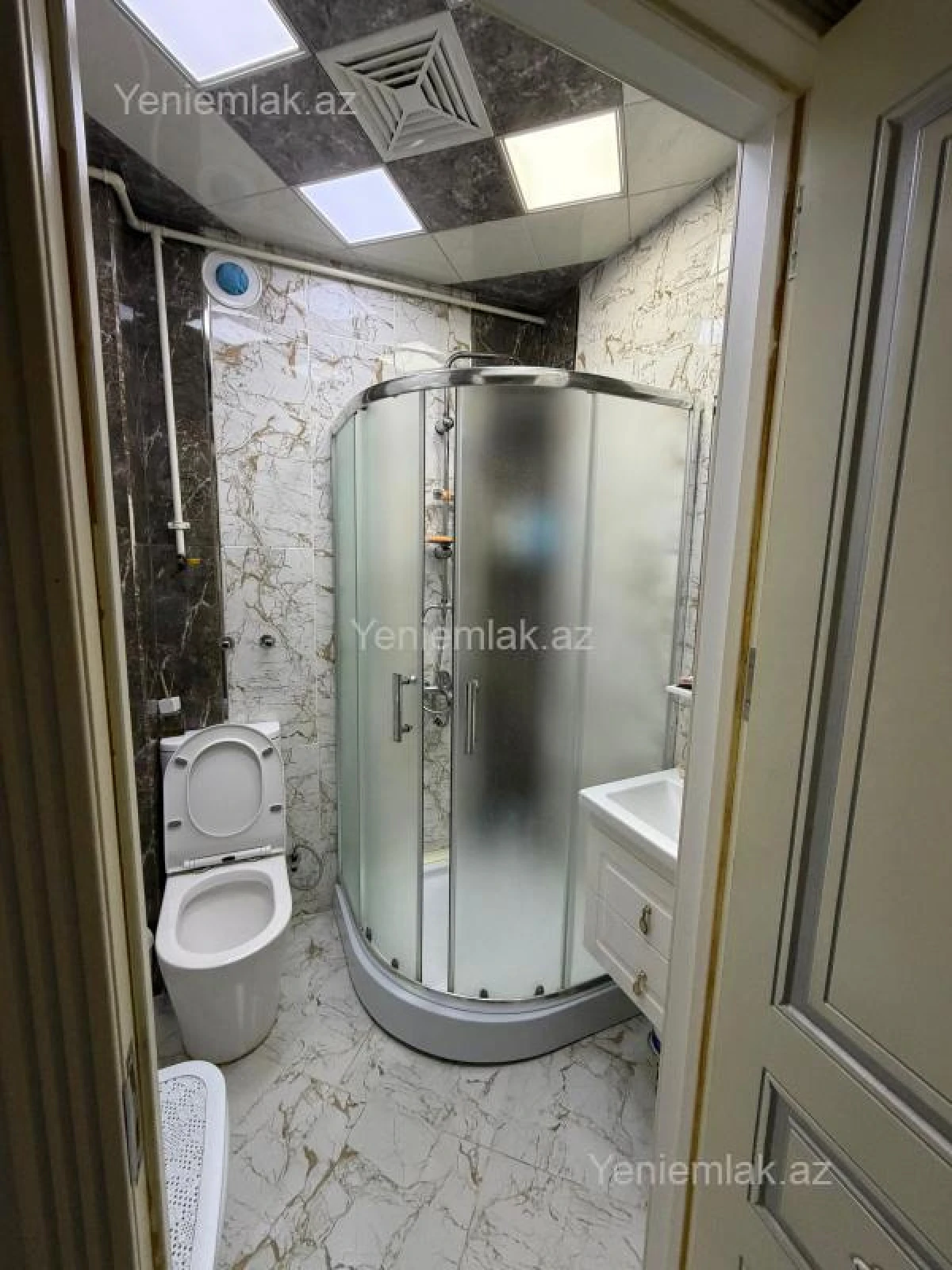 Satılır 2 otaqlı köhnə tikili 50 m²