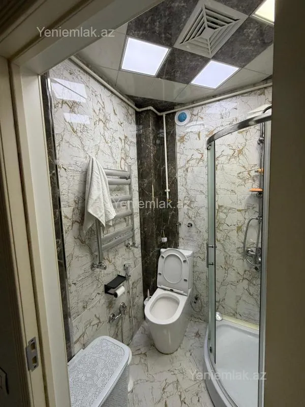 Satılır 2 otaqlı köhnə tikili 50 m²