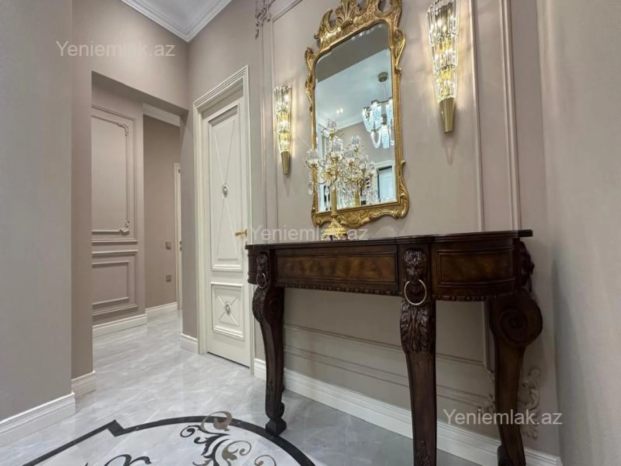 Satılır 3 otaqlı yeni tikili 130 m²