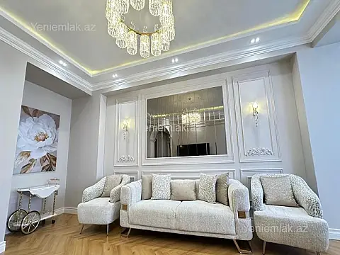 Satılır 3 otaqlı yeni tikili 130 m²
