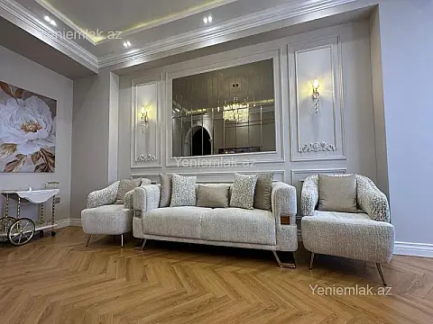 Satılır 3 otaqlı yeni tikili 130 m²