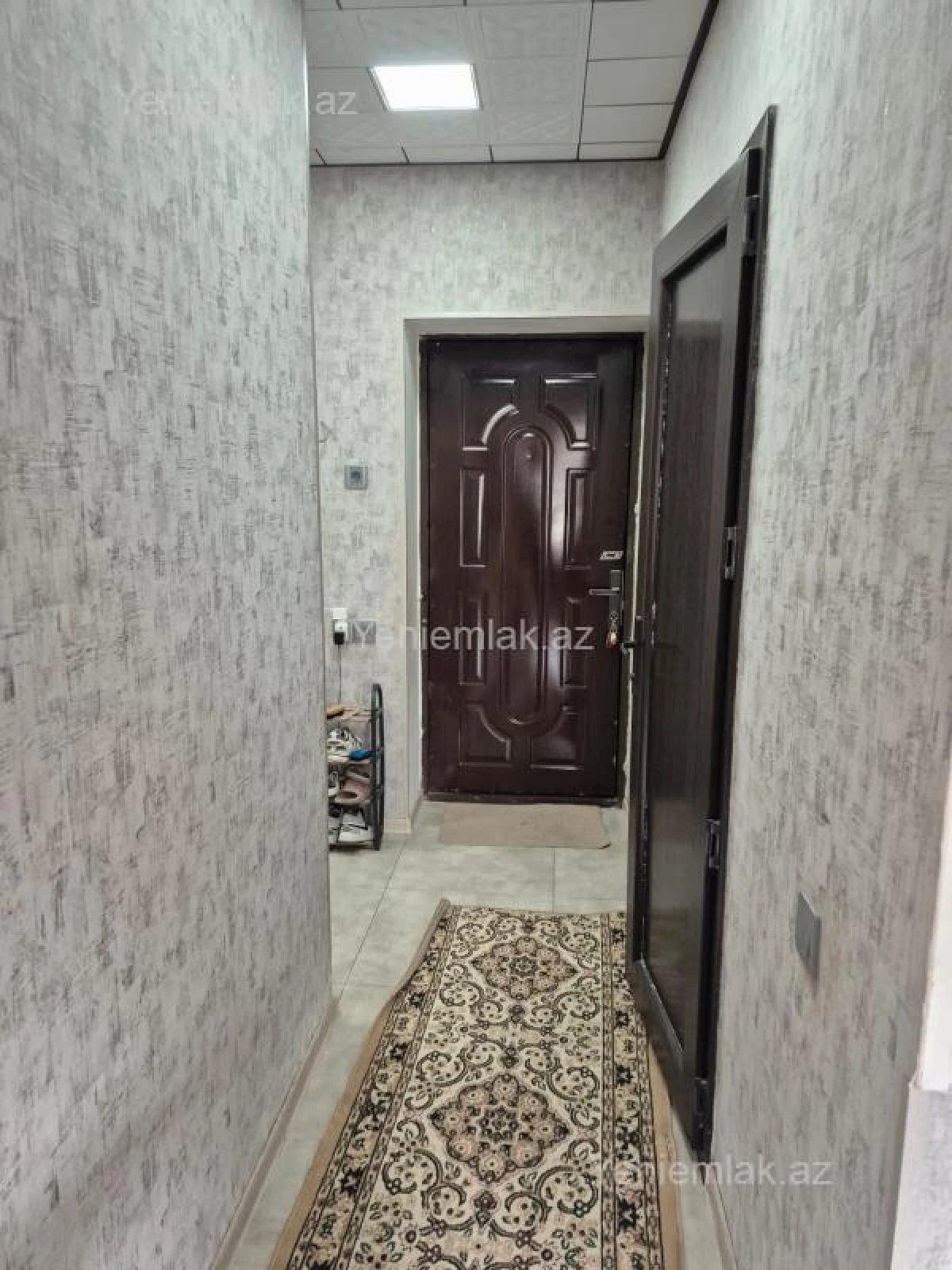 Satılır 4 otaqlı köhnə tikili 90 m²