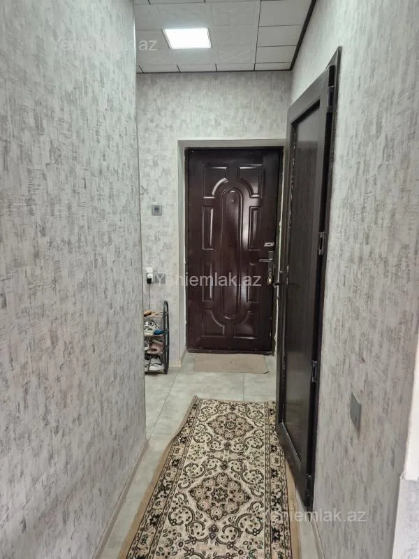 Satılır 4 otaqlı köhnə tikili 90 m²