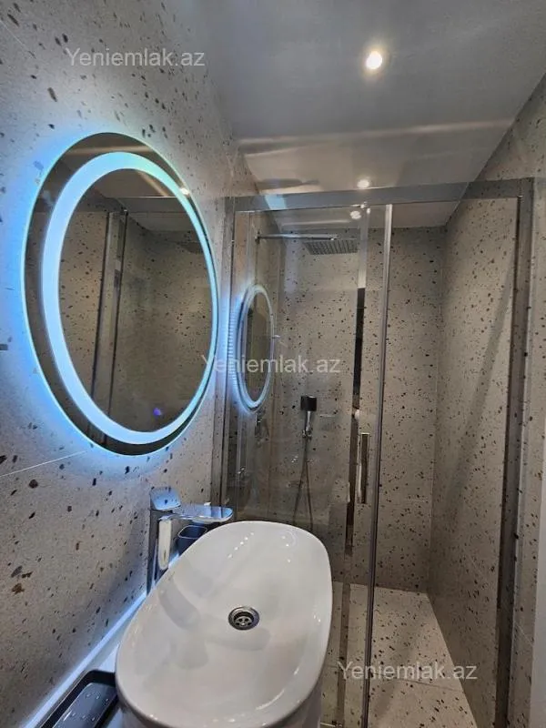 Satılır 2 otaqlı köhnə tikili 45 m²