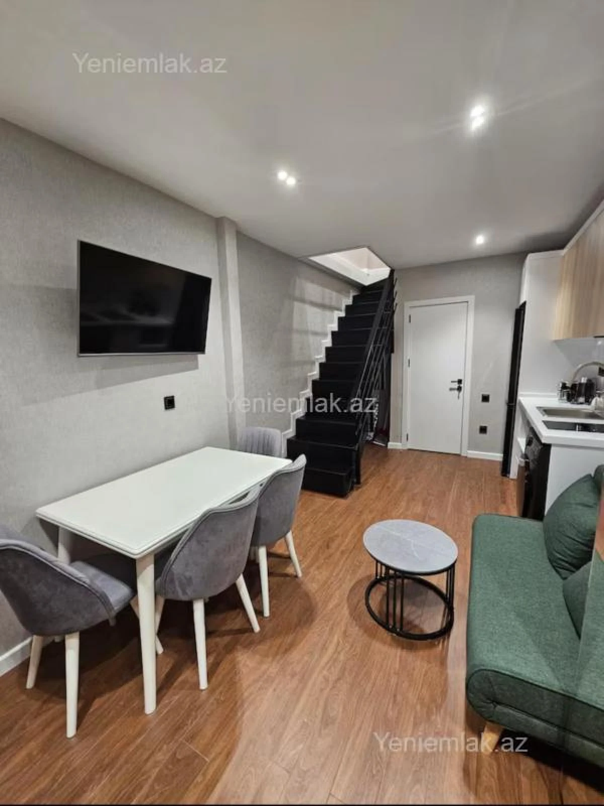 Satılır 2 otaqlı köhnə tikili 45 m²