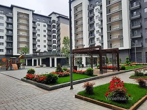 Satılır 5 otaqlı yeni tikili 250 m²
