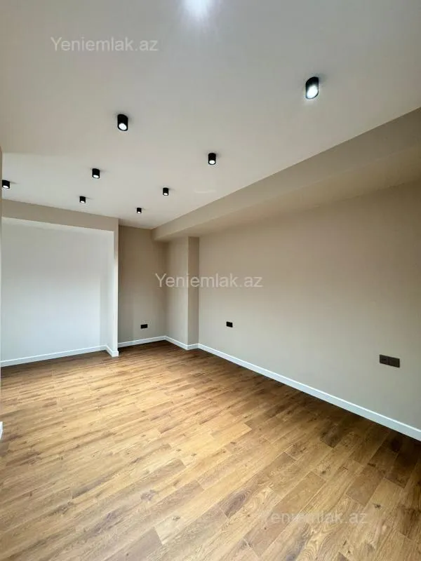 Satılır 4 otaqlı yeni tikili 170 m²