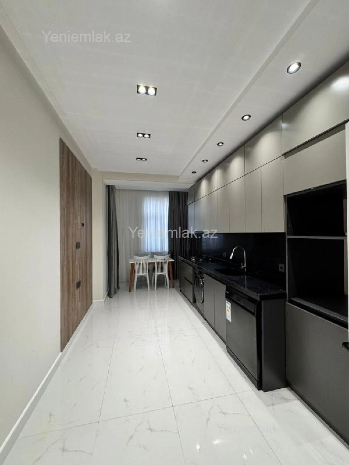 Satılır 4 otaqlı yeni tikili 170 m²