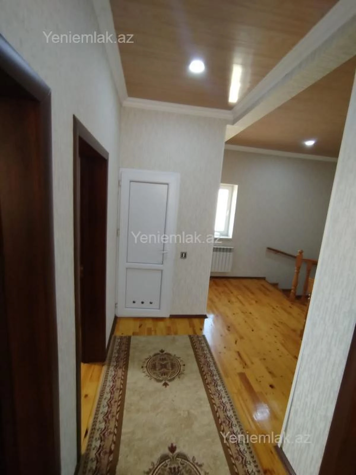 Satılır 4 otaqlı həyət evi 200 m²
