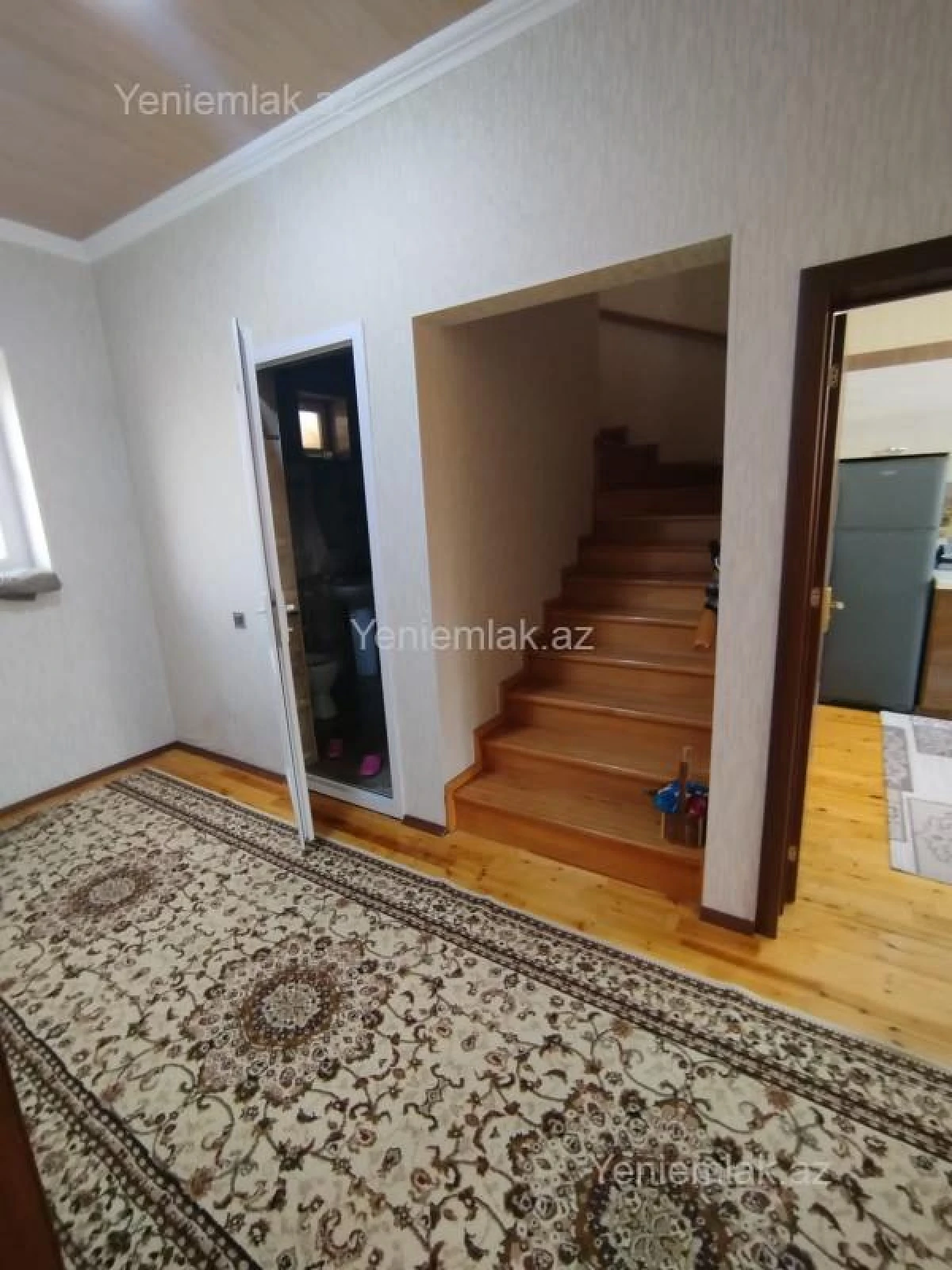 Satılır 4 otaqlı həyət evi 200 m²