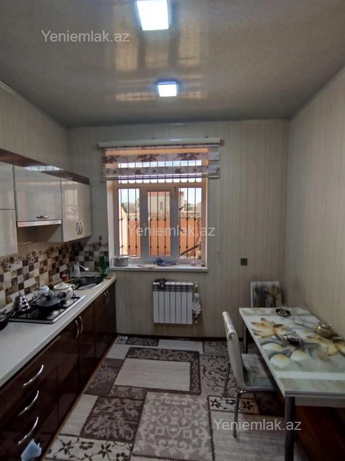 Satılır 4 otaqlı həyət evi 200 m²