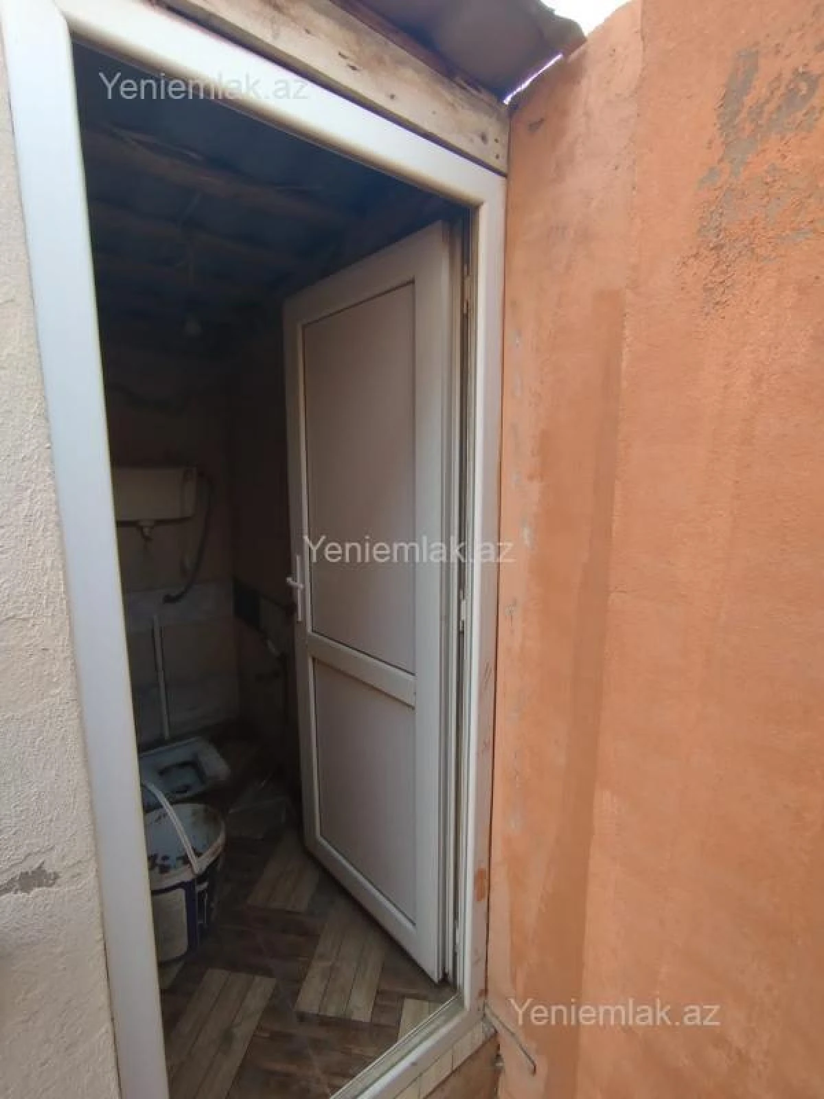 Satılır 4 otaqlı həyət evi 200 m²