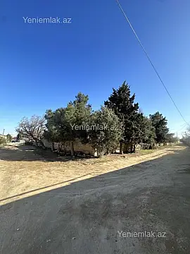 Satılır 10 otaqlı həyət evi 480 m²