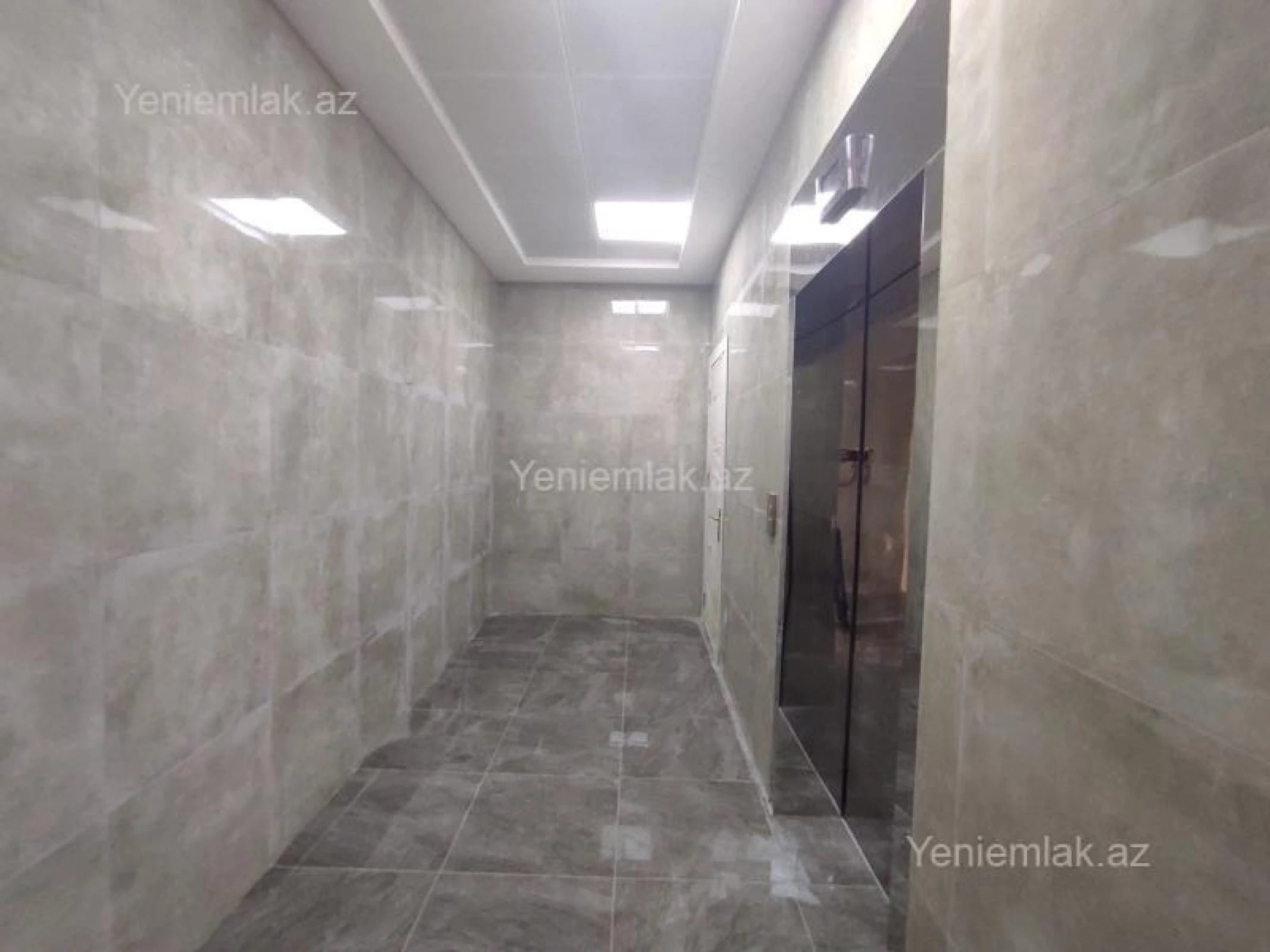 Satılır 3 otaqlı yeni tikili 137 m²