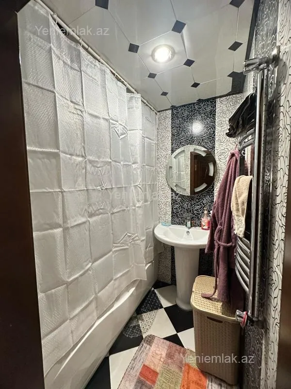 Satılır 3 otaqlı yeni tikili 70 m²