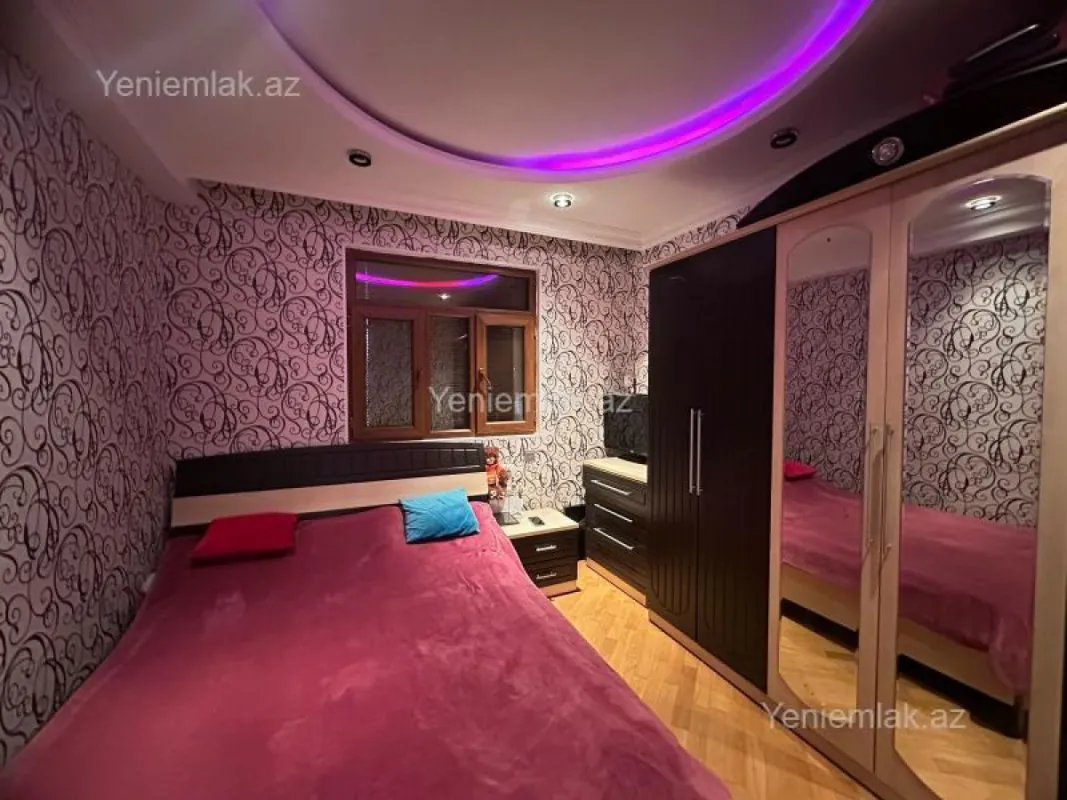 Satılır 3 otaqlı yeni tikili 70 m²