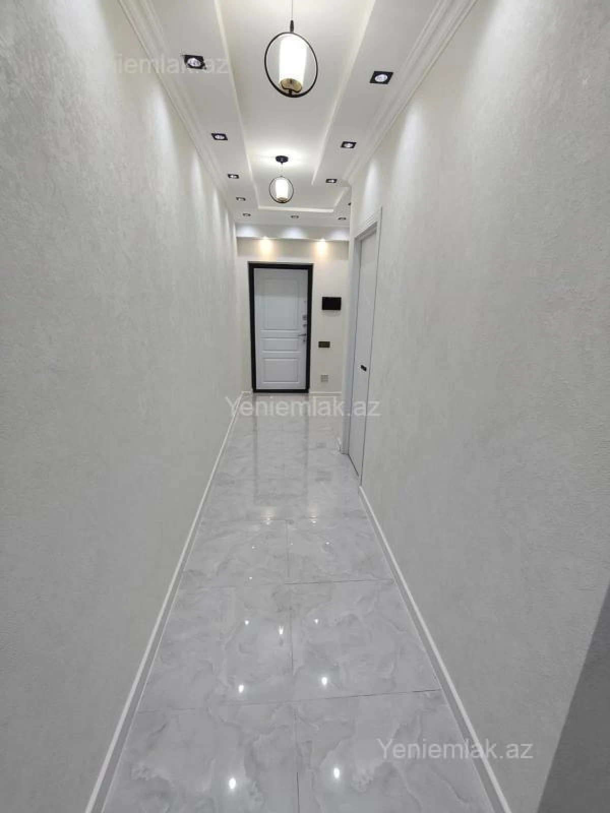 Satılır 2 otaqlı yeni tikili 89 m²