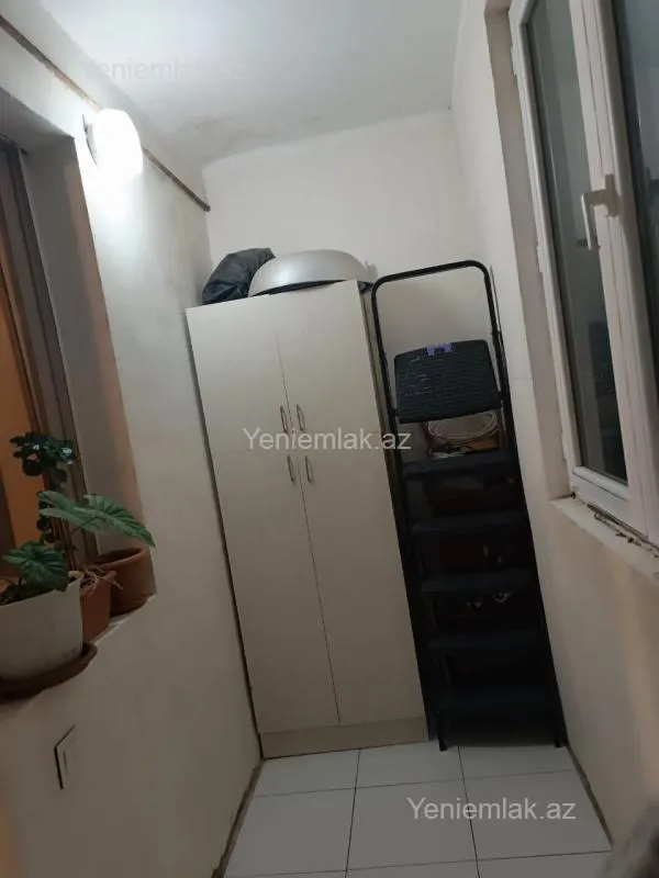 Satılır 3 otaqlı köhnə tikili 60 m²