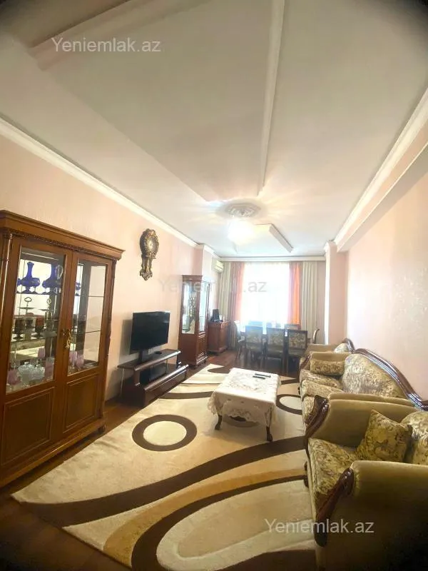 Satılır 3 otaqlı yeni tikili 115 m²