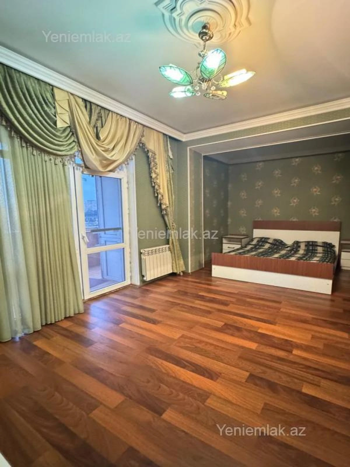 Satılır 3 otaqlı yeni tikili 115 m²
