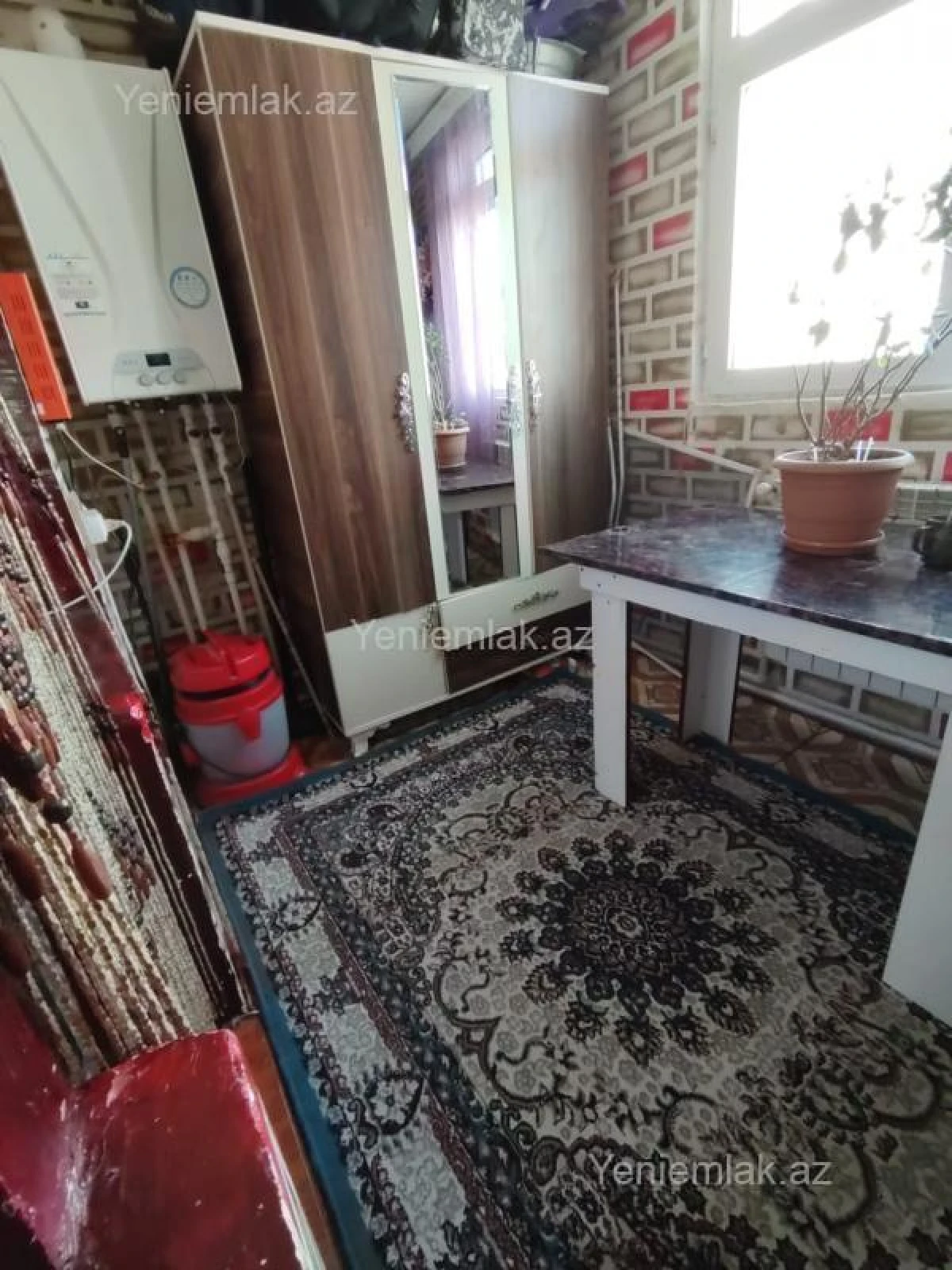 Satılır 2 otaqlı köhnə tikili 47 m²