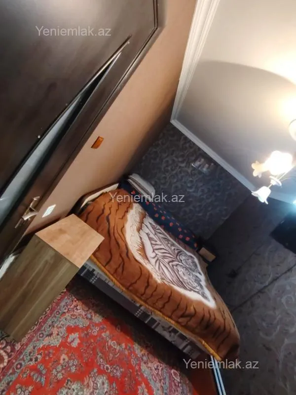 Satılır 2 otaqlı köhnə tikili 47 m²