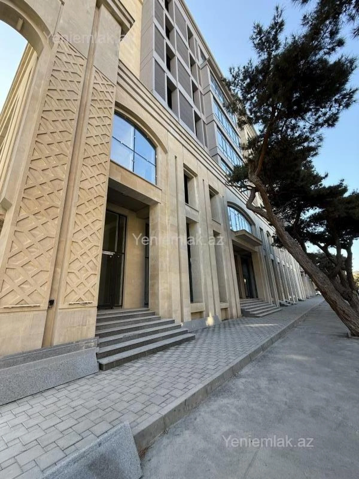 Satılır 3 otaqlı yeni tikili 144 m²