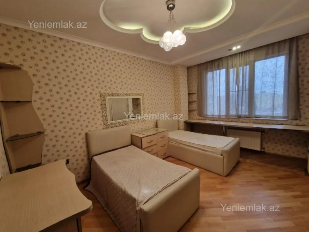 Satılır 4 otaqlı yeni tikili 176 m²