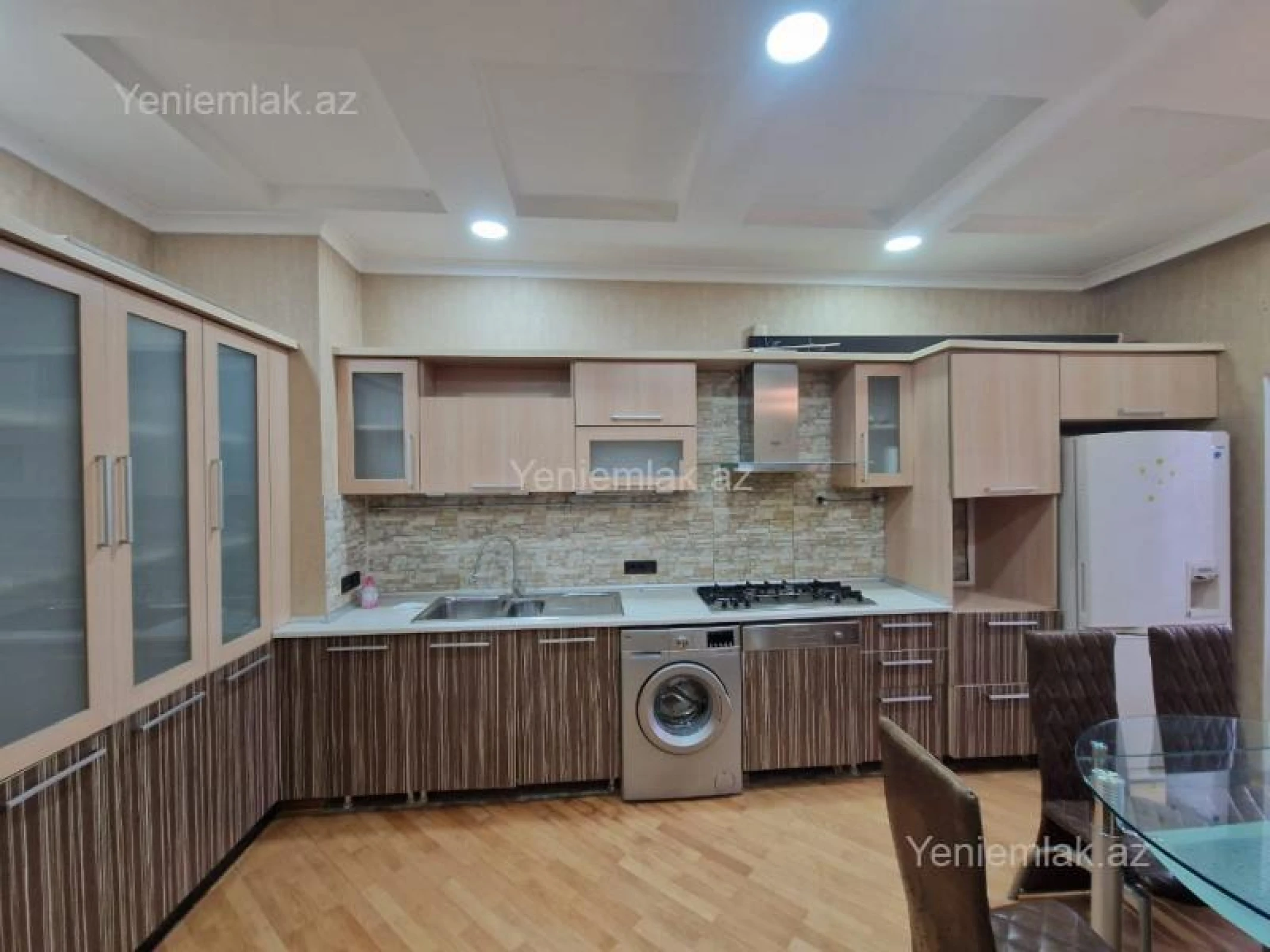 Satılır 4 otaqlı yeni tikili 176 m²