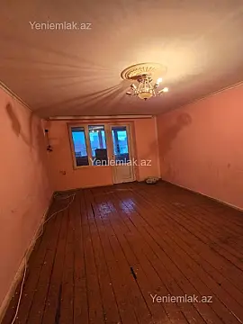 Satılır 2 otaqlı köhnə tikili 52 m²