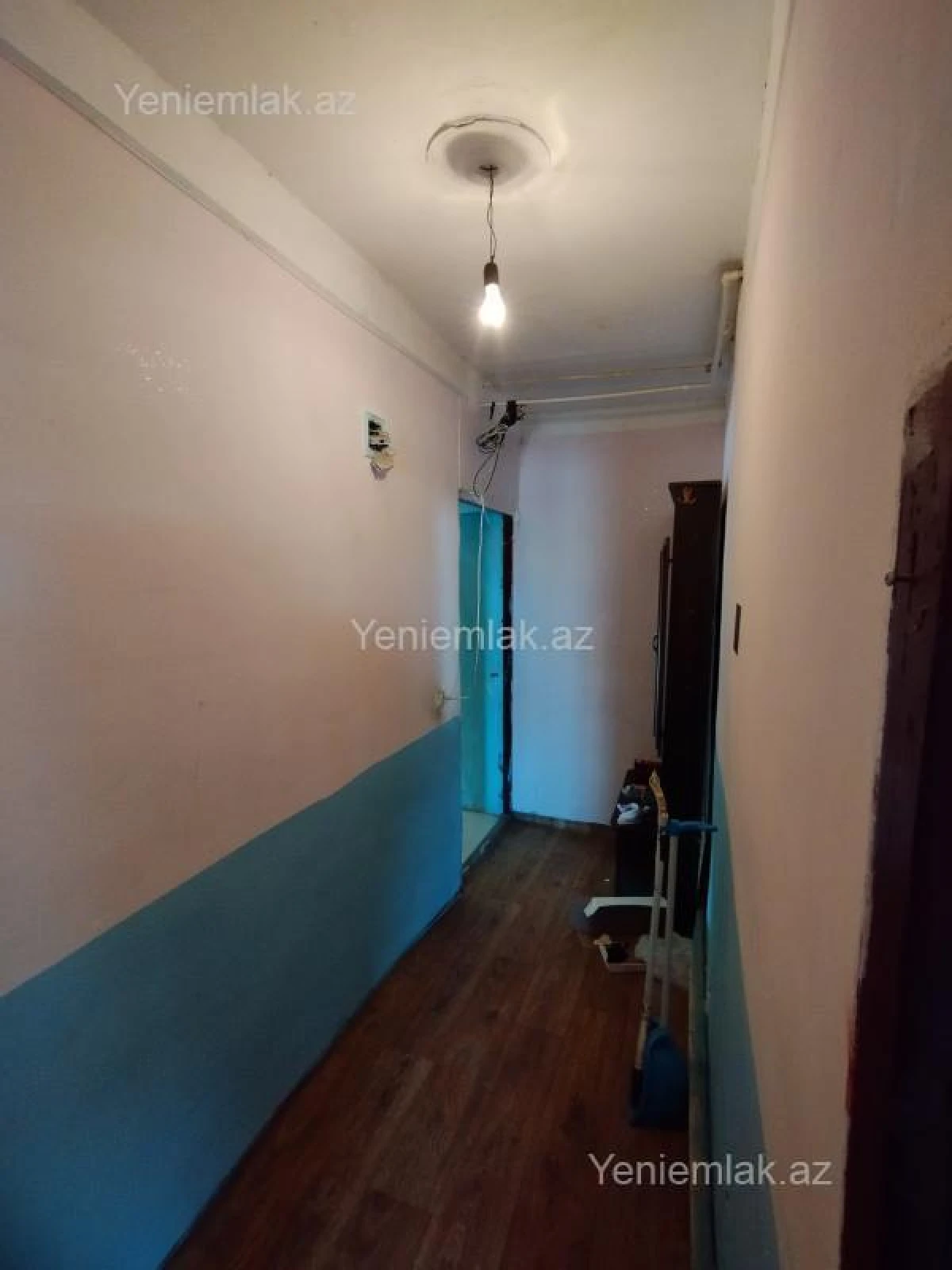 Satılır 2 otaqlı köhnə tikili 52 m²