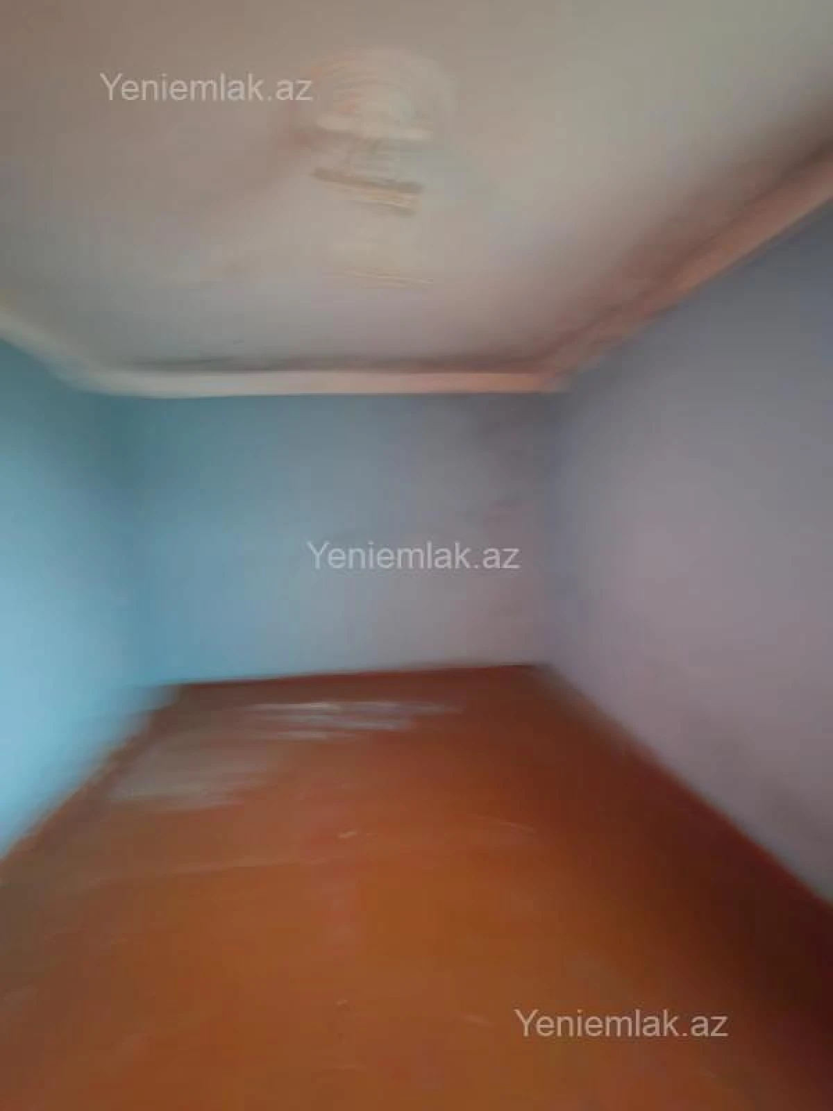 Satılır 2 otaqlı köhnə tikili 52 m²