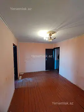Satılır 2 otaqlı köhnə tikili 52 m²