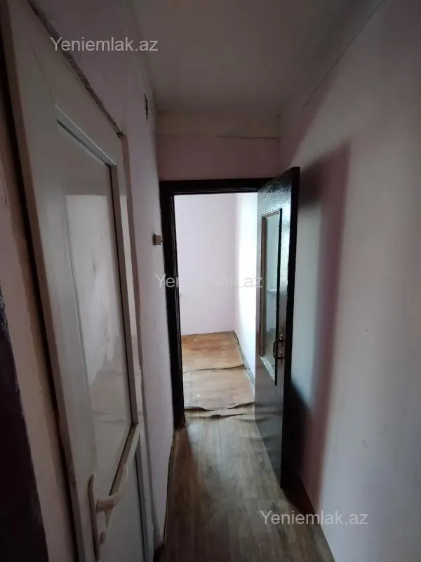 Satılır 2 otaqlı köhnə tikili 52 m²