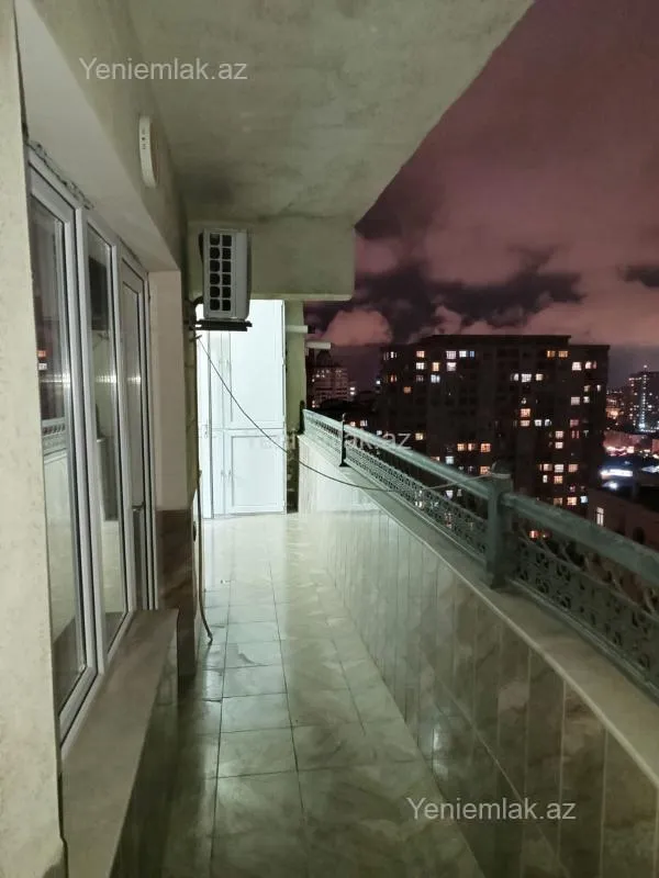 Satılır 3 otaqlı yeni tikili 125 m²