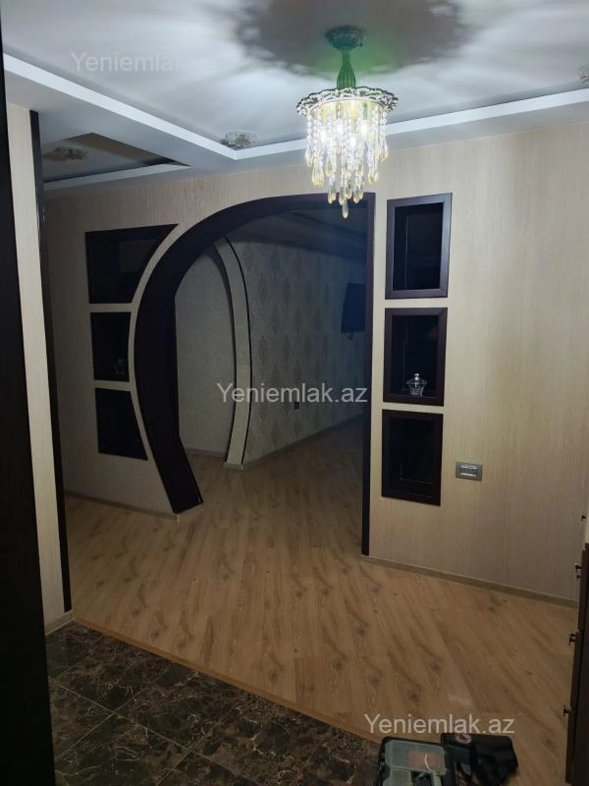 Satılır 3 otaqlı yeni tikili 125 m²