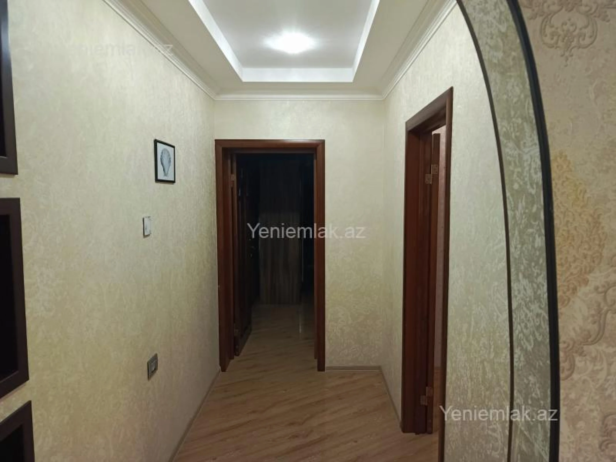 Satılır 3 otaqlı yeni tikili 125 m²