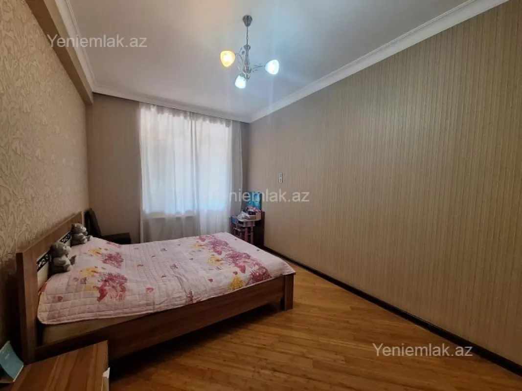 Satılır 3 otaqlı yeni tikili 100 m²