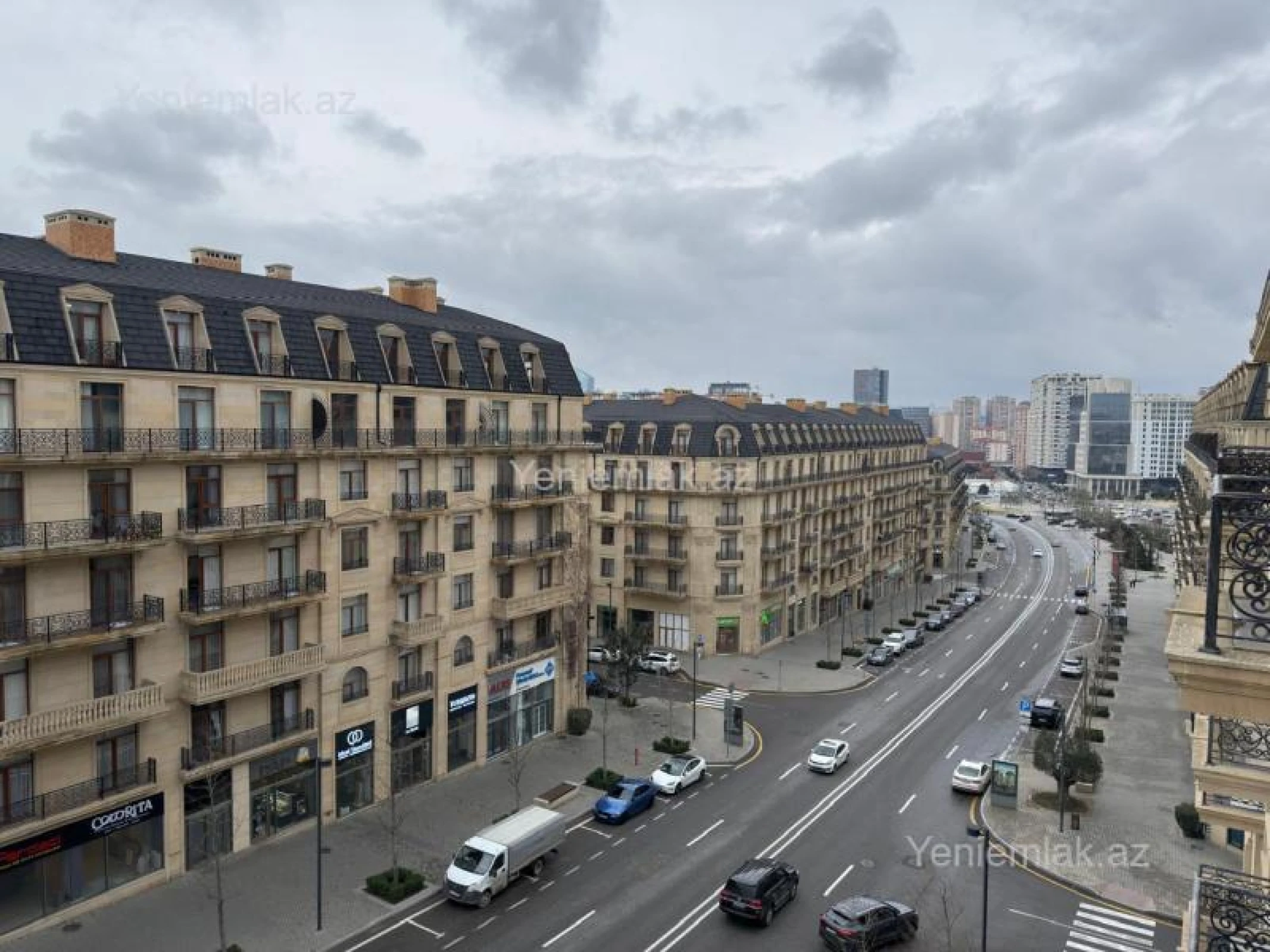 Satılır 5 otaqlı yeni tikili 211 m²