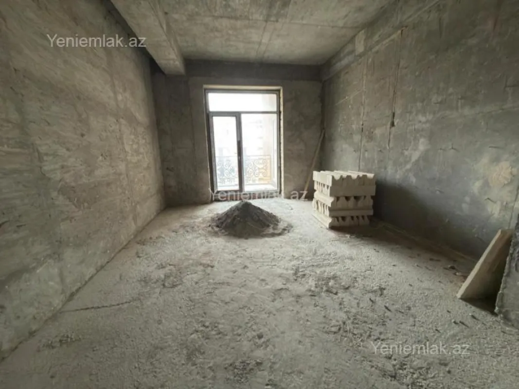 Satılır 5 otaqlı yeni tikili 211 m²